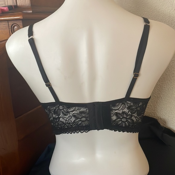 Daisy Fuentes Bra 38 C - Picture 2 of 6